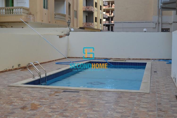 1 bedroom in El Kawhther with pool