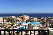 azzurra-sahl-hasheesh-03_65091_lg.jpg