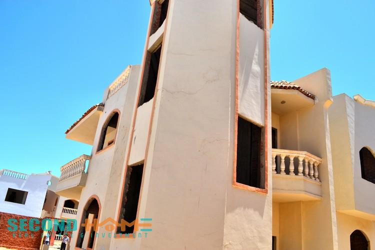 villa-for-sale-mubarak-7-red-sea-hurghada00006_13c0d_lg.JPG