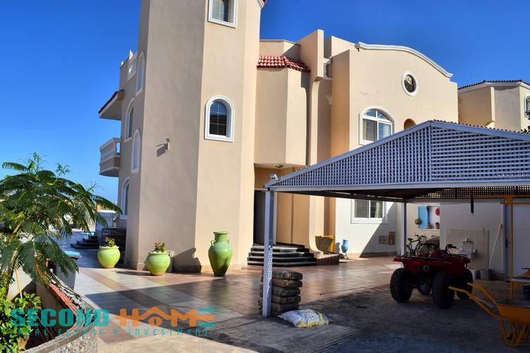 villa-luxury-for-sale-mubarak-7-red-sea-hurghada00026_8855e_lg.JPG