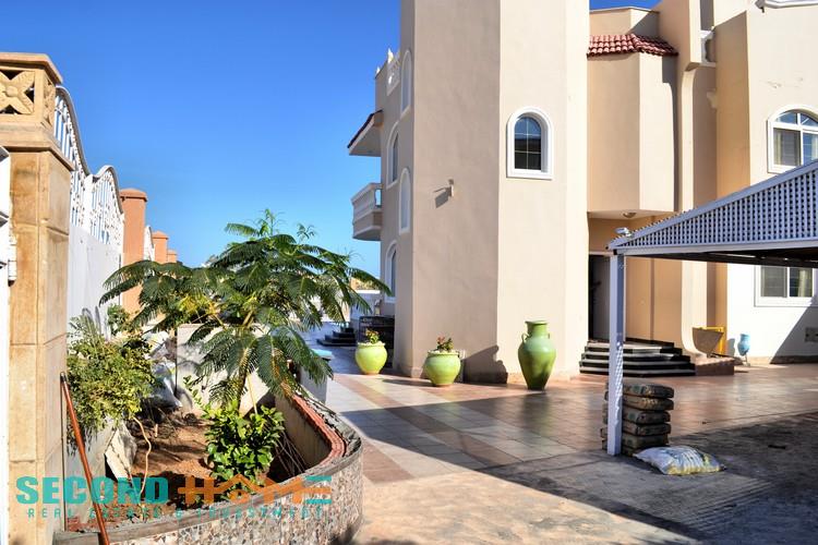 villa-luxury-for-sale-mubarak-7-red-sea-hurghada00027_f42f3_lg.JPG